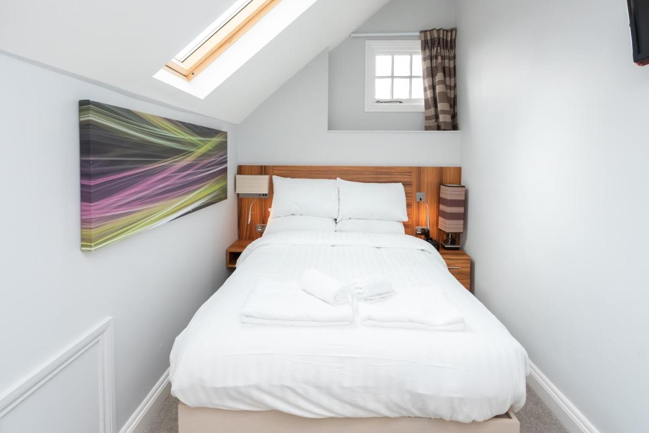 Uno Hotel Heathrow Windsor Slough Kültér fotó