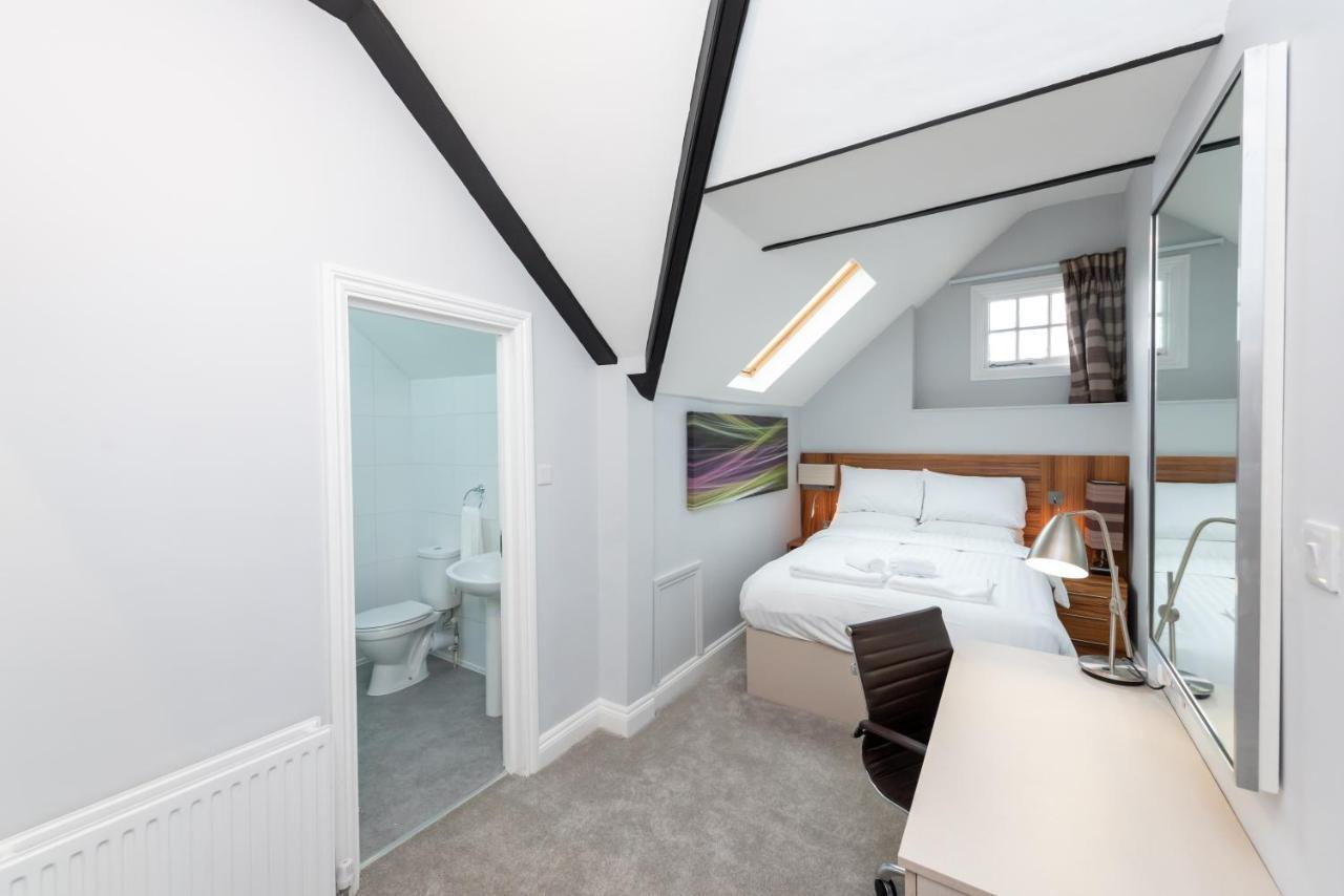 Uno Hotel Heathrow Windsor Slough Kültér fotó
