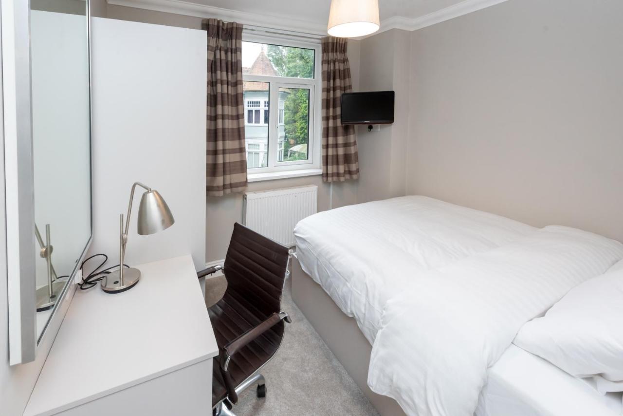 Uno Hotel Heathrow Windsor Slough Kültér fotó