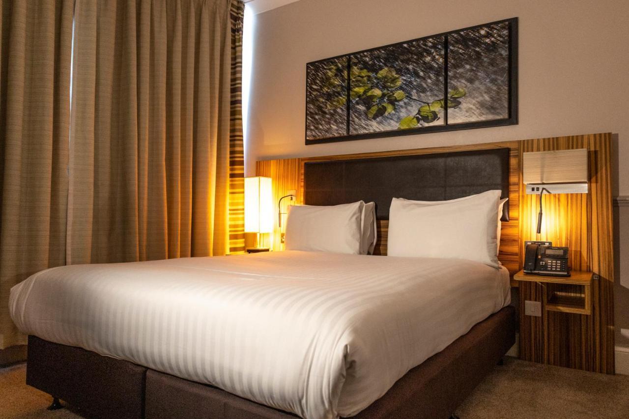 Uno Hotel Heathrow Windsor Slough Kültér fotó