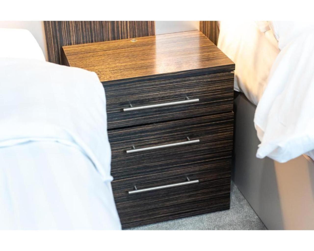 Uno Hotel Heathrow Windsor Slough Kültér fotó