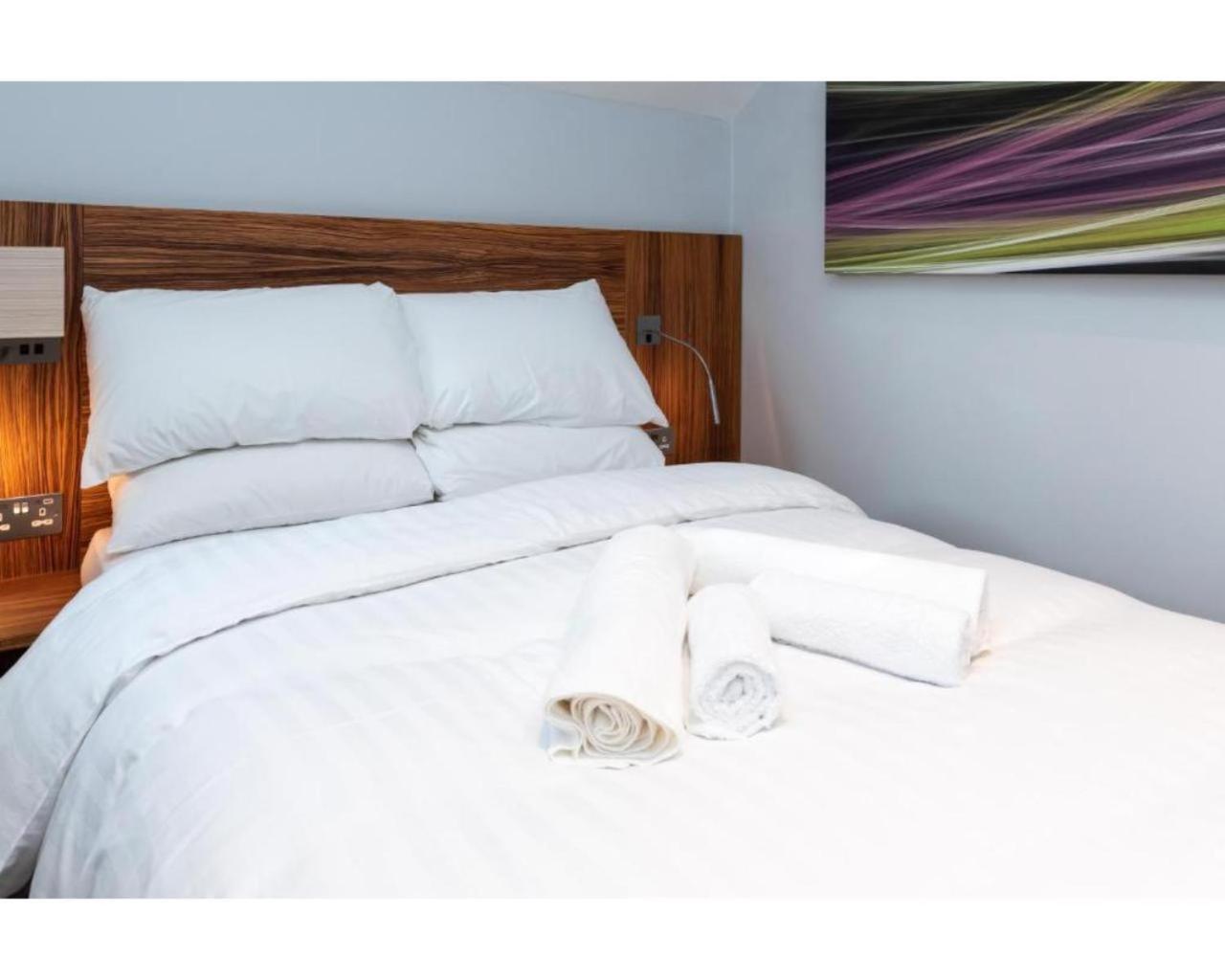 Uno Hotel Heathrow Windsor Slough Szoba fotó